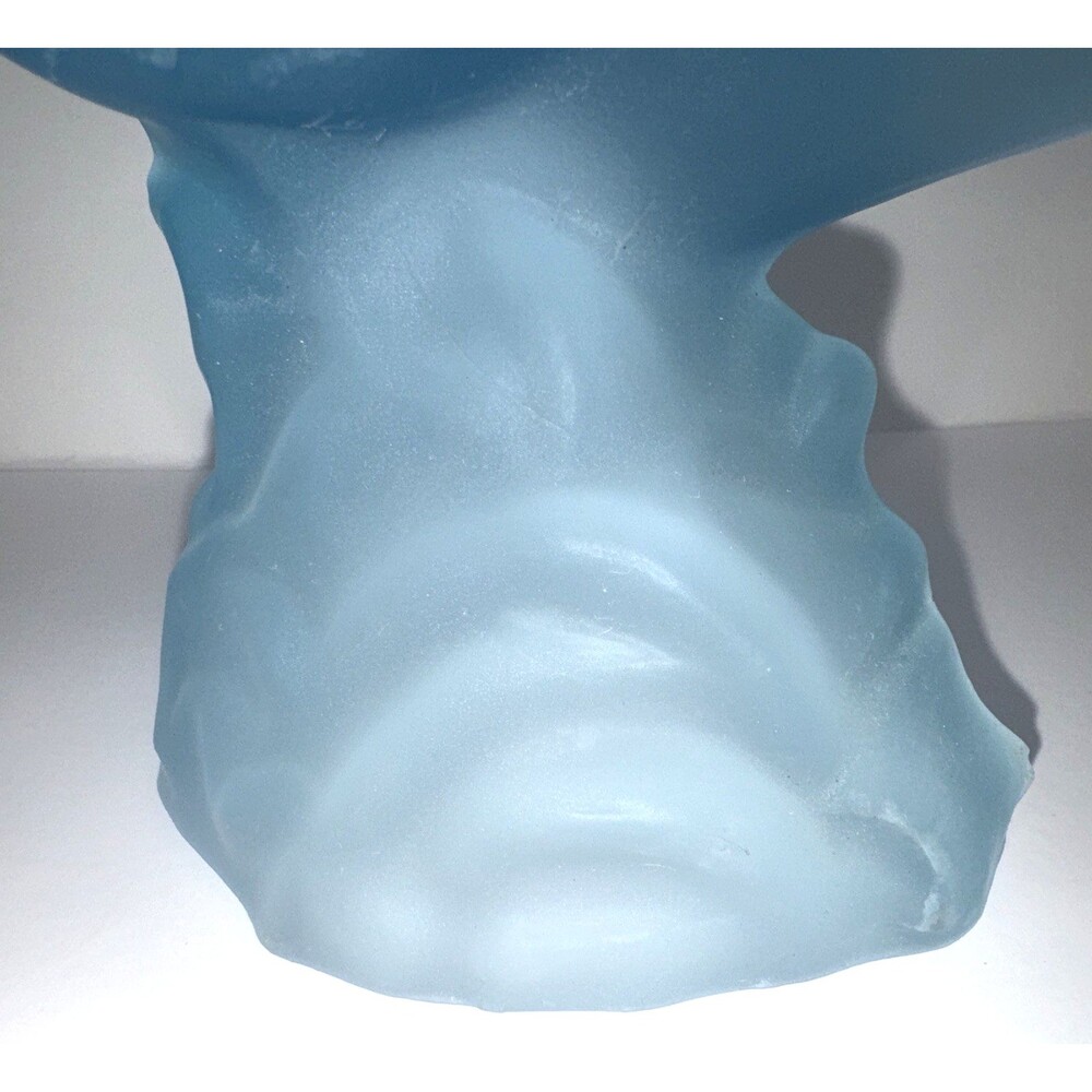 Vintage L E Smith Satin Frosted Blue Glass Dove Flying Bird Figurine 8.5” - Picture 3 of 8